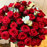 An Exquisite Red Rose Bouquet