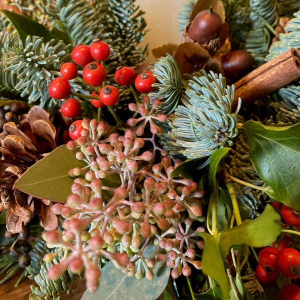 Christmas Table - "The Natural Berry"